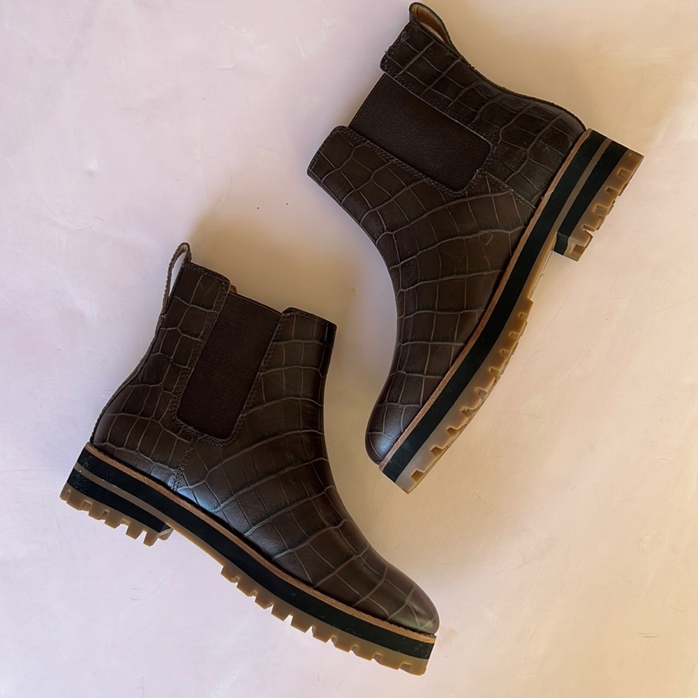 Madewell Chelsea Lug Boots